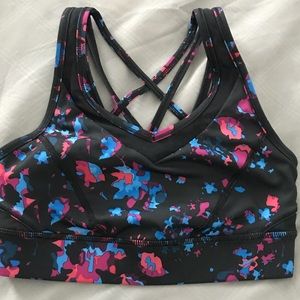 Lululemon sports bra